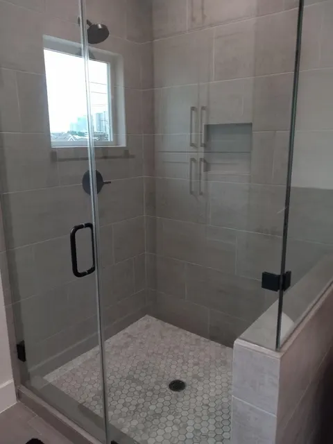 Bathroom cleaned by Alonso Cleaning Services